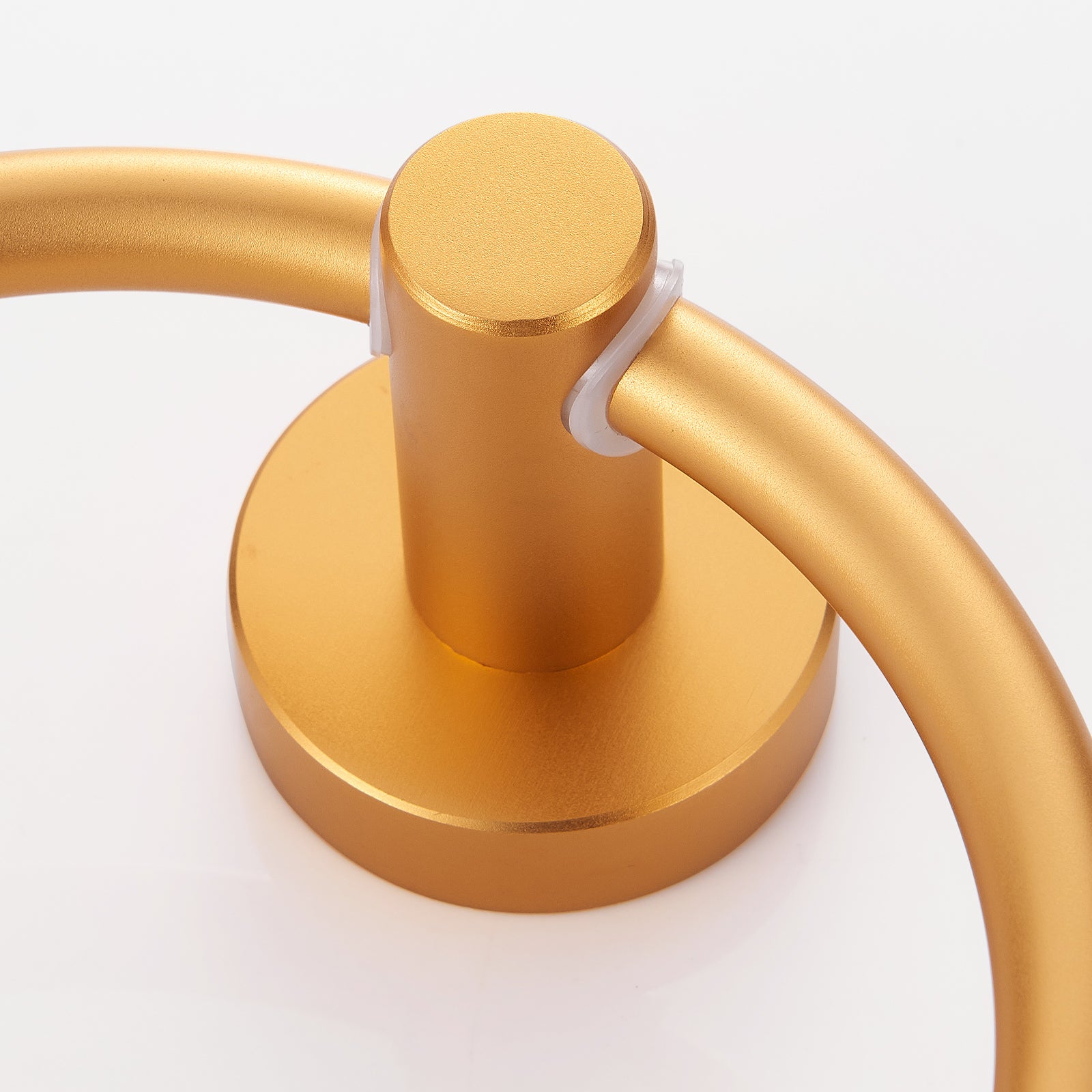 #Color_Gold